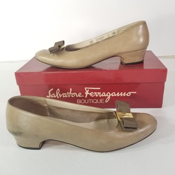 Salvatore Ferragamo Shoes - SALVATORE FERRAGAMO LILLAZ BEIGE PUMP SHOES 8 AA